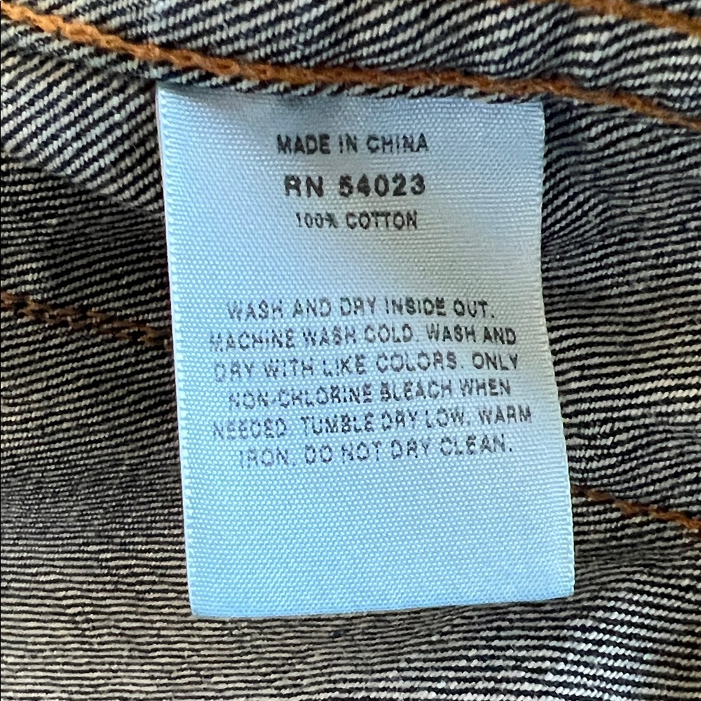 GAP Men's Denim Jacket - Picture 6 of 6